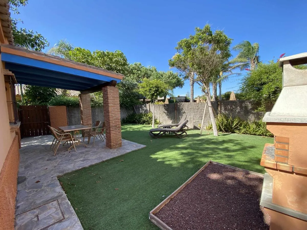 Casita Con Jardin Privado Y Piscina Compartida Villa Cadiz