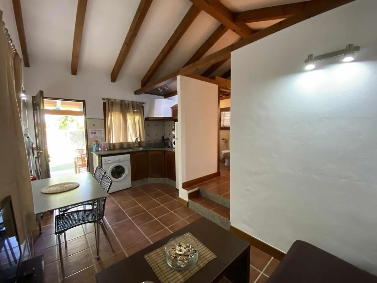 Casita Con Jardin Privado Y Piscina Compartida Villa Cadiz 0*,
